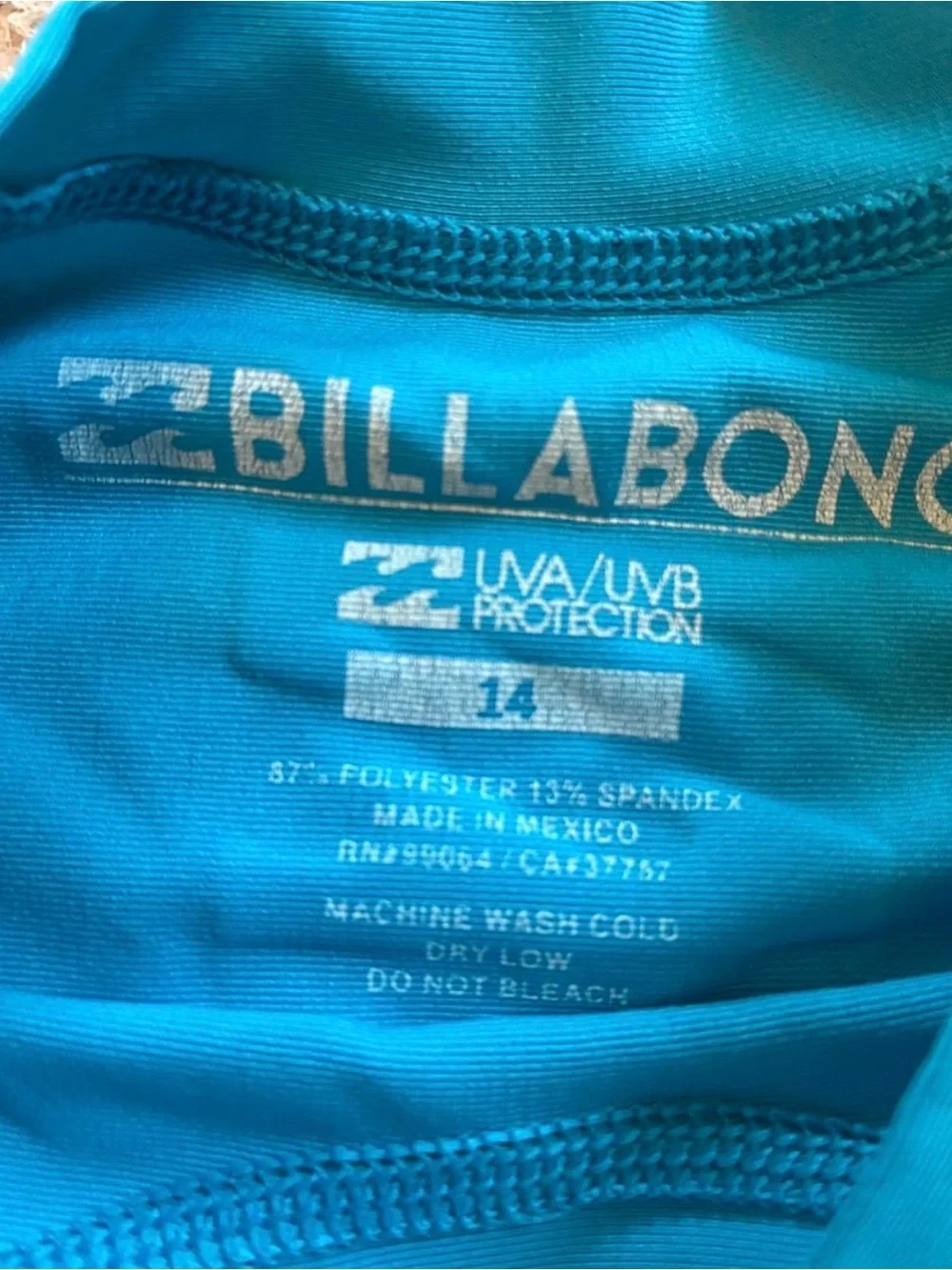 Billabong blue long sleeve rash guard Kids size large 14